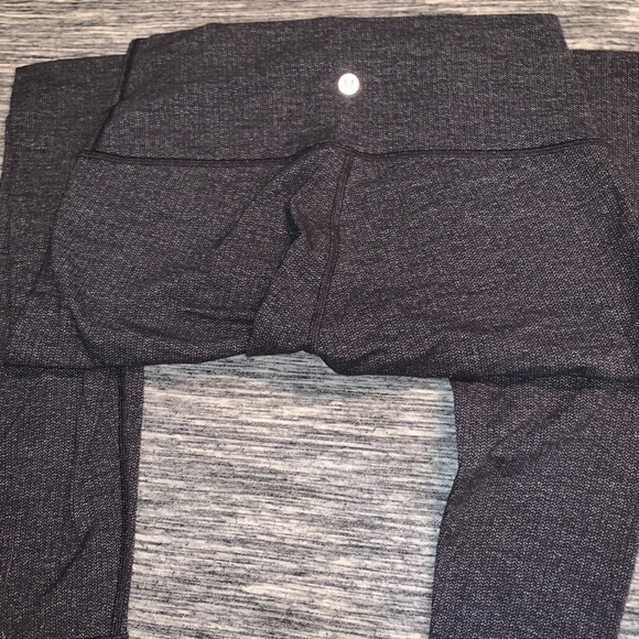 Lululemon Full Pant Wunder Unders - Picture 2 of 3